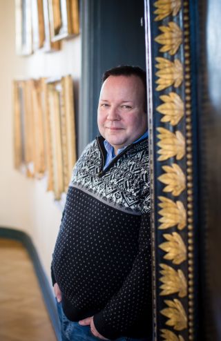 Personalbild av Tomas Ray.